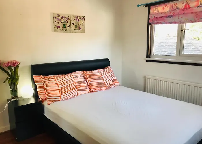 Spacious House 15Min To Canary Wharf/O2/Excel/Central London