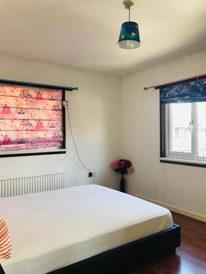 Сasa de vacaciones Spacious House 15min To Canary Wharf/o2/excel/central